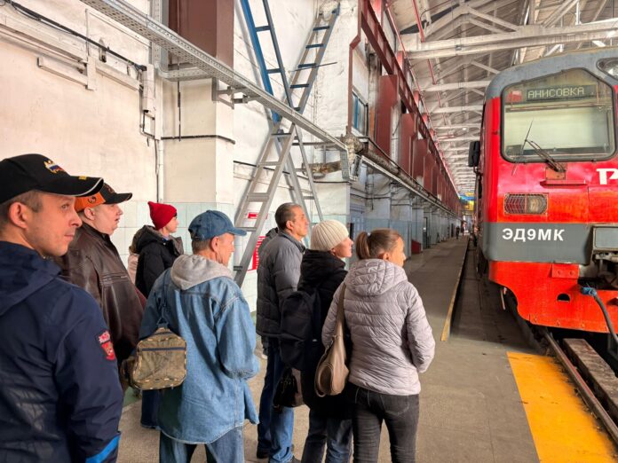 2025 10 24 ПривЖД Саратов_экскурсия по моторвагонному депо Анисовка