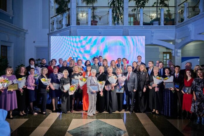 photo_2025-12-04_09-40-22