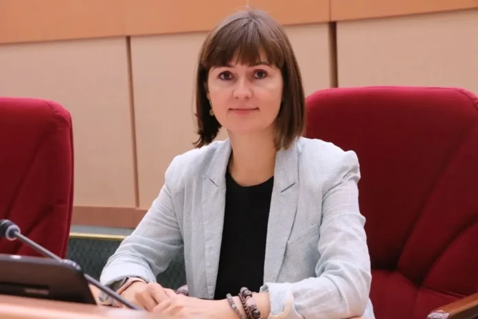 усова