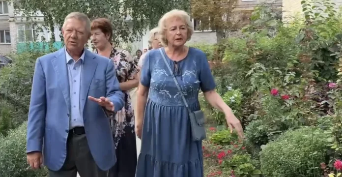 i (1)